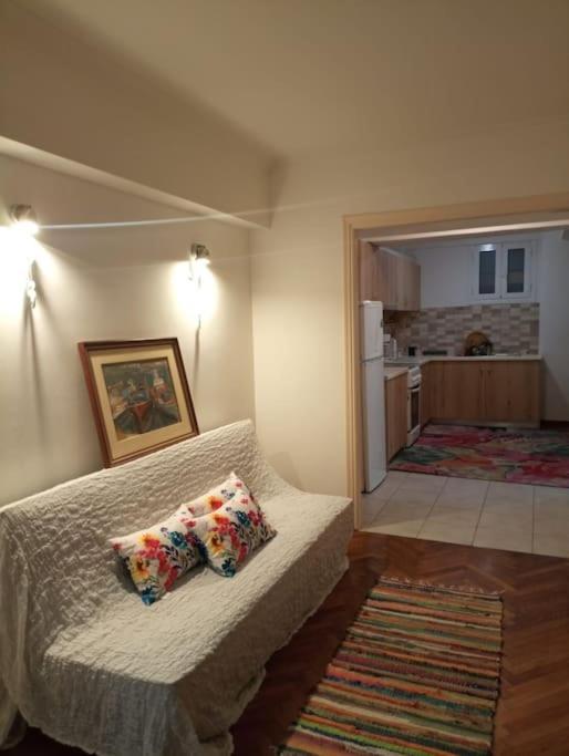 Romantic Apartment Ideal For Women! Athens Exterior photo